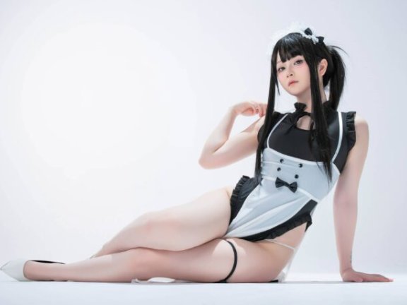 屿鱼Yukako原创COS：演绎拉伸教学优雅与力量的完美融合