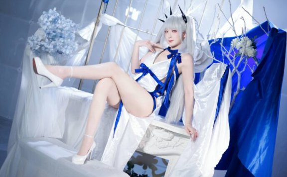 碧蓝航线细节之美：封疆疆v呈现礼服可畏COS的魅力与风采