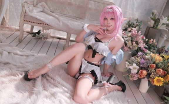 梦幻与现实的交错：水淼aquaCOS演绎爱莉希雅的魅力与温柔