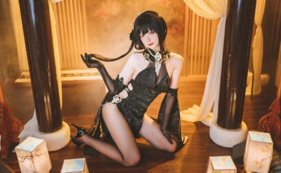 封疆疆v镇海旗袍COS:碧蓝航线舰娘的东方韵味与性感魅力