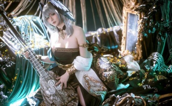 冷静自信的力量感：星之迟迟COS将霍尔海雅的精髓具象化