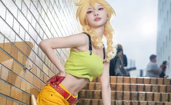 Ekubo兰琪COS：来自龙珠的昭和少女在池袋阳光城惊艳亮相