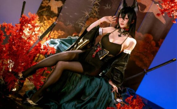 碧蓝航线星之迟迟COS：将旗袍近江的优雅与魅力完美结合