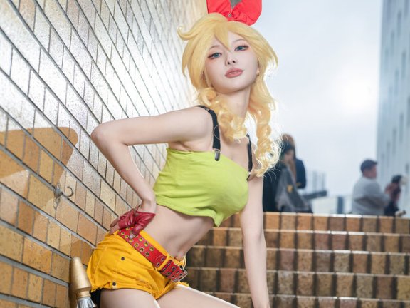 Ekubo兰琪COS:来自龙珠的昭和少女在池袋阳光城惊艳亮相