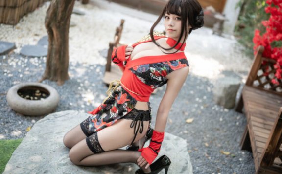 蜜汁猫裘丝袜版忍者COS赏析：演绎影子之下的灵动与冷感