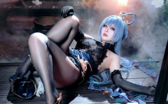 BANBANKO半半子花园COS:诠释碧蓝航线角色魅力与舞台感