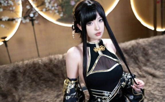 清水由乃金枝玉叶cos赏析：黑金旗袍丝袜演绎东方冷艳高级感