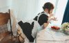 幽光与白瓷的午后变奏：封疆疆v私房女仆cos的高级性感美学
