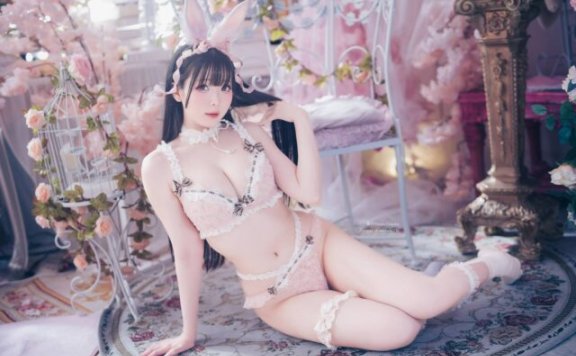 冬日毛衣Fluffy Bunny:霜月shimo兔女郎cos演绎高级感纯欲