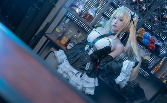 格斗少女的反差魅力!清水由乃COS玛丽萝丝经典哥特女仆装