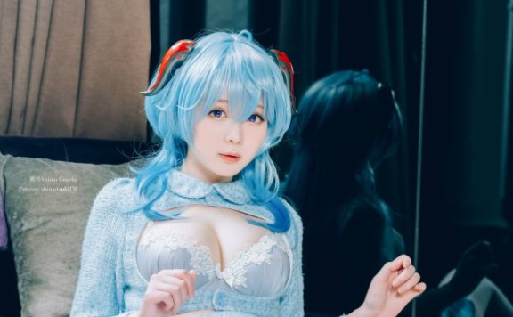 原神·甘雨COS赏析：霜月Shimo的静谧演绎与角色气质再现