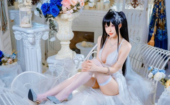 清水由乃花嫁鹩COS赏析：纯白婚纱与雕塑感形体的视觉交响