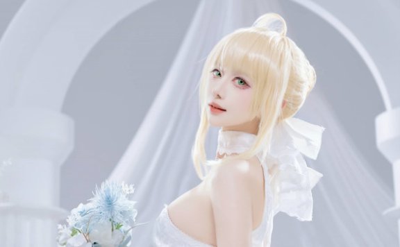 FGO誓约与温存的彼方:Shika小鹿鹿cos演绎花嫁阿尔托莉雅
