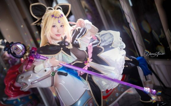 雨波_HaneAme露露卡COS:黑金魔法少女与旋转木马的碰撞